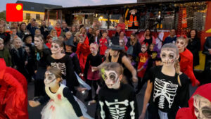 Griezeldans op Markt Schagen